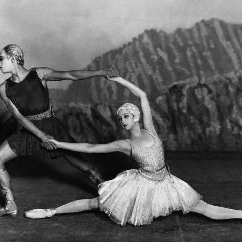 28 giugno 1928. Alexandra Danilova and Serge Lifar in Apollon Musagetes.